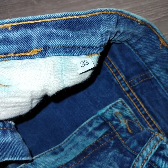 VINTAGE 80s Jordache acid wash jean shorts with pleated front - Picture 6 of 6